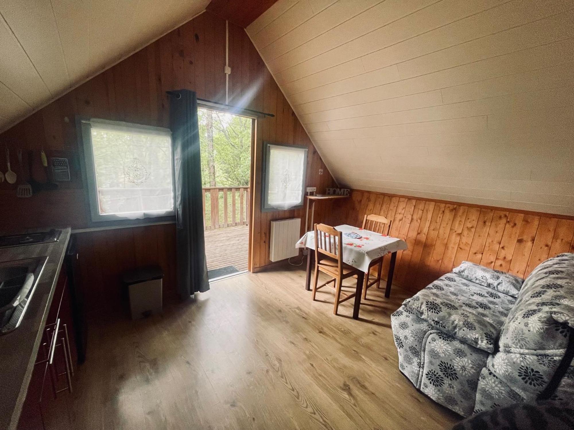 Flower Camping La Pibola Camon  Eksteriør billede